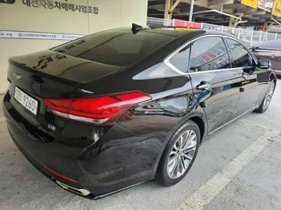 Hyundai Genesis 2015, 183130 км, за 4875.51 USD - фото 9