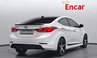 Hyundai Avante 2014, 118077 км, за 4077.88 USD