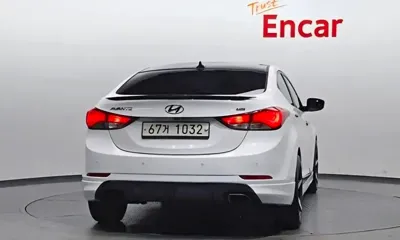 Hyundai Avante 2014, 118077 км, за 4077.88 USD