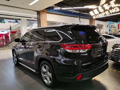 Toyota Highlander 2021, 55000 км, за 24713.26 USD