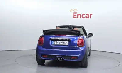 MINI Cooper Convertible 2021, 109668 км, за 12546.31 USD