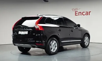 Volvo XC60 2017, 69994 км, за 10401.09 USD