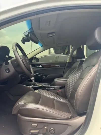 Kia K7 2016, 139568 км, за 6236.05 USD