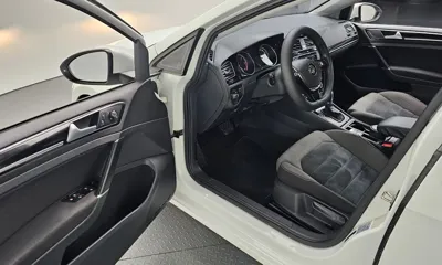 Volkswagen Golf 2015, 94936 км, за 4296.67 USD - фото 11