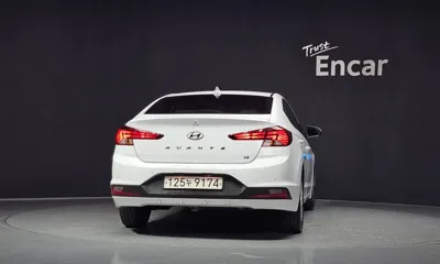 Hyundai Avante 2019, 129906 км, за 4495.12 USD