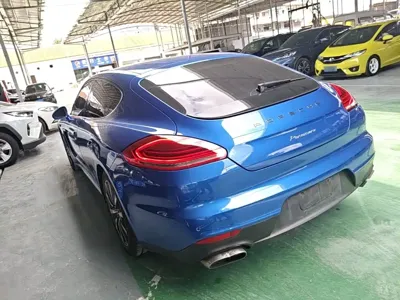 Porsche Panamera 2016, 104200 км, за 29227.92 USD
