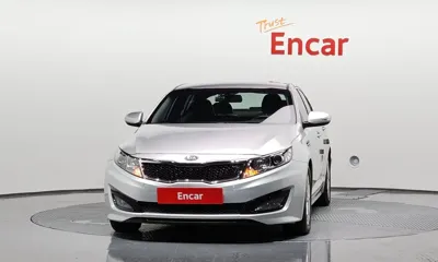 Kia K5 2013, 66979 км, за 3744.09 USD