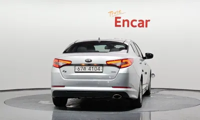 Kia K5 2013, 66979 км, за 3744.09 USD