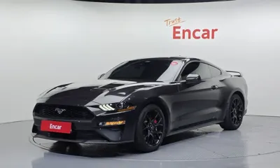 Ford Mustang · 2023 год