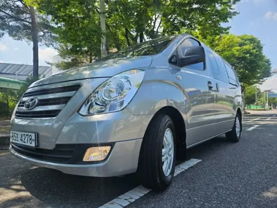 Hyundai Starex 2017, 170461 км, за 5513.98 USD
