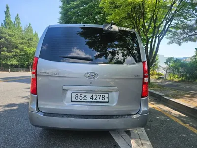 Hyundai Starex 2017, 170461 км, за 5513.98 USD
