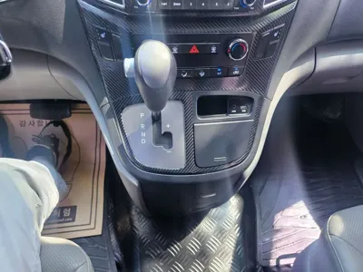 Hyundai Starex 2017, 170461 км, за 5513.98 USD - фото 10