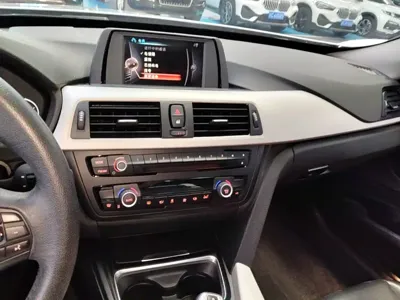 BMW 3 Series GT 2015, 61800 км, за 9449.19 USD - фото 13