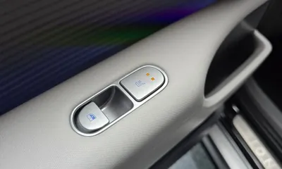 Hyundai Ioniq6 2023, 82648 км, за 21333.86 USD - фото 28