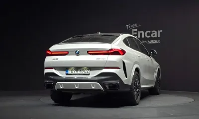 BMW X6 2025, 5578 км, за 83845.38 USD