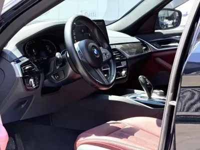 BMW 5 Series 2022, 50000 км, за 24698.55 USD
