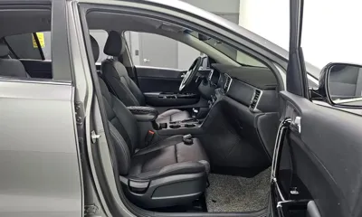 Kia Sportage 2018, 113028 км, за 8196.73 USD - фото 12