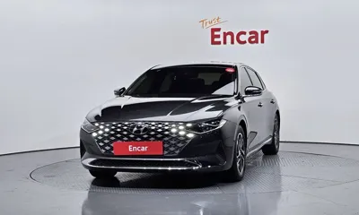Hyundai Grandeur 2021, 162340 км, за 10831.04 USD