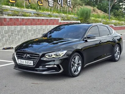 Hyundai Grandeur 2018, 166000 км, за 7748.91 USD