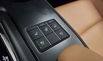 Lexus UX 2025, 12824 км, за 29107.24 USD - фото 33