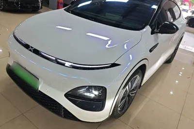 Xpeng G6 · 2023 год