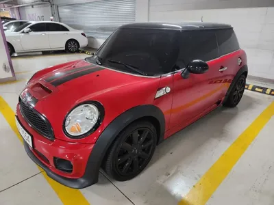 MINI Cooper 2010, 95000 км, за 4266.77 USD