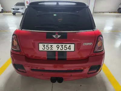 MINI Cooper 2010, 95000 км, за 4266.77 USD