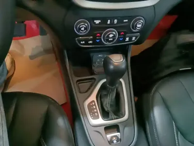 Jeep Cherokee 2018, 78600 км, за 6055.78 USD - фото 14
