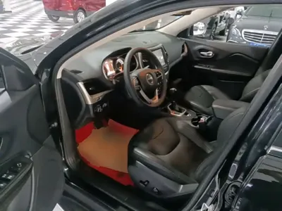 Jeep Cherokee 2018, 78600 км, за 6055.78 USD - фото 15