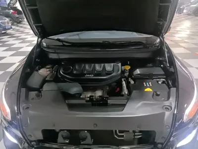 Jeep Cherokee 2018, 78600 км, за 6055.78 USD - фото 20