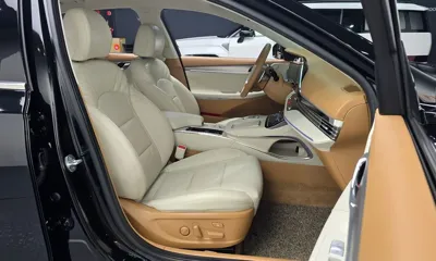 Hyundai Grandeur 2022, 52470 км, за 18566.79 USD - фото 10
