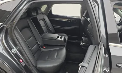 Hyundai Grandeur 2022, 64907 км, за 13544.76 USD - фото 12
