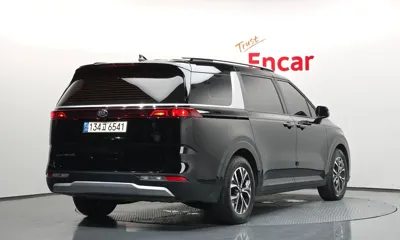 Kia Canival 2021, 125188 км, за 12221.28 USD