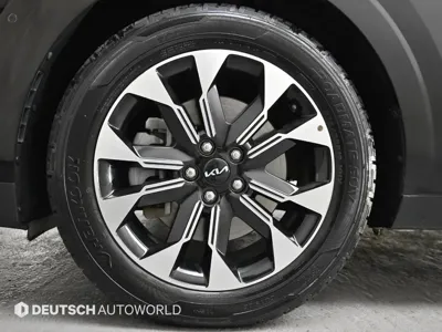 Kia Canival 2023, 111820 км, за 16141.53 USD