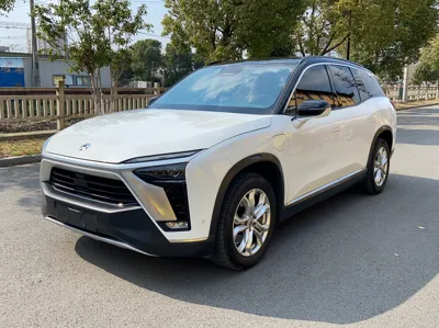 Nio ES8 · 2021 год