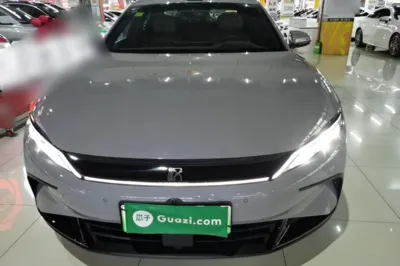 BYD Han 2025, 23600 км, за 21609 USD