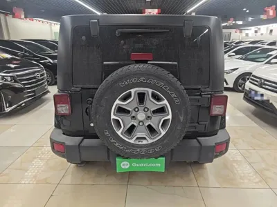 Jeep Wrangler 2016, 163600 км, за 15434.69 USD - фото 6