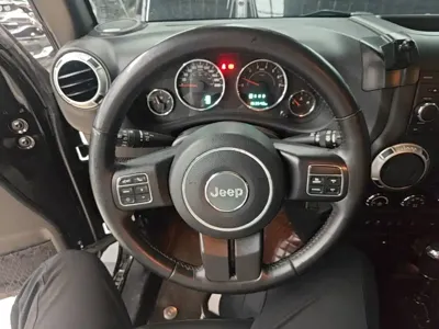 Jeep Wrangler 2016, 163600 км, за 15434.69 USD - фото 11