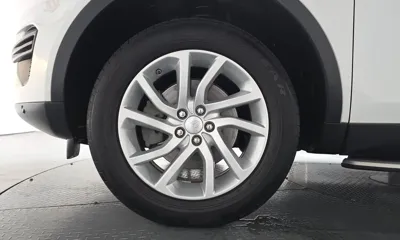 Land Rover Discovery Sport 2017, 100016 км, за 7085.74 USD