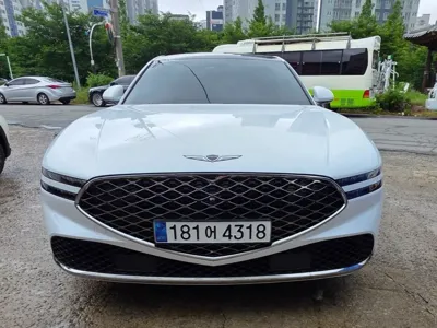 Genesis G90 · 2023 год