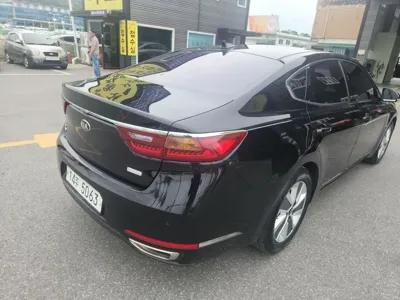 Kia K7 2017, 230478 км, за 6236.05 USD