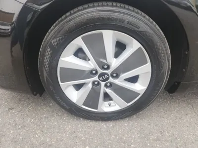 Kia K7 2017, 230478 км, за 6236.05 USD