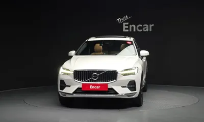 Volvo XC60 2024, 35223 км, за 30987.77 USD