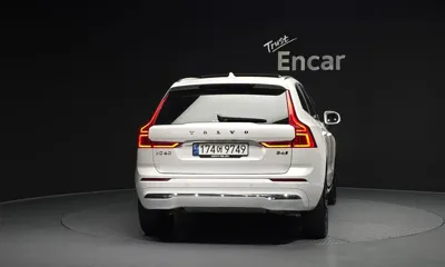 Volvo XC60 2024, 35223 км, за 30987.77 USD