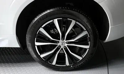 Volvo XC60 2024, 35223 км, за 30987.77 USD