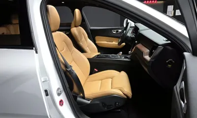 Volvo XC60 2024, 35223 км, за 30987.77 USD - фото 10
