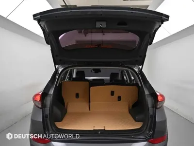 Hyundai Tucson 2017, 121091 км, за 6367.34 USD - фото 19