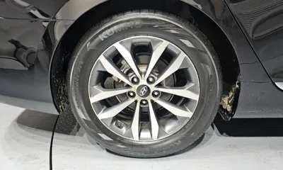 Hyundai Grandeur 2012, 159083 км, за 2776.31 USD