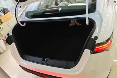 Geely Auto Binray