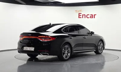 Hyundai Grandeur 2018, 55367 км, за 10944.63 USD